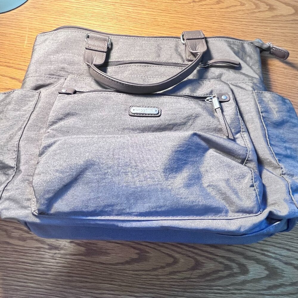 Baggalini Women's Modern Avenue Tote Bag